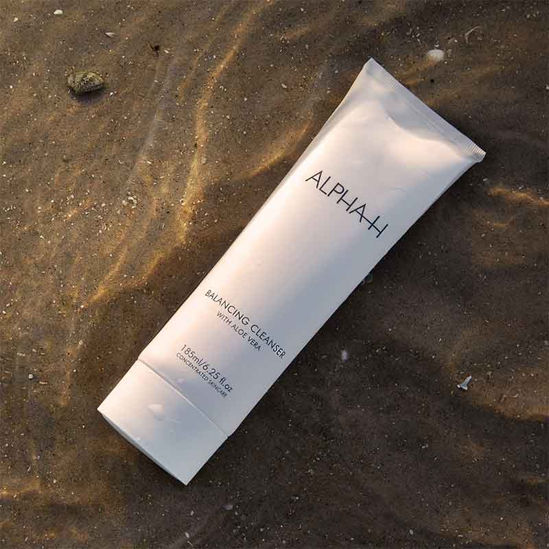 Balancing Cleanser with Aloe Vera by Alpha-H