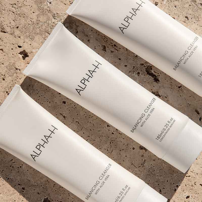 Balancing Cleanser with Aloe Vera by Alpha-H