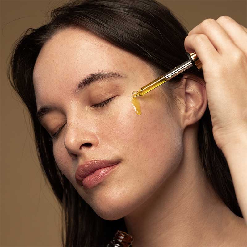 Divine Face Oil With Avocado Oil & Rosehip