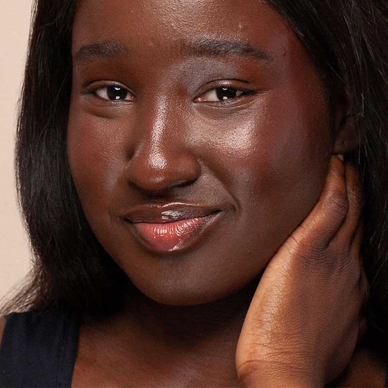 Aura Skin Radiant Foundation