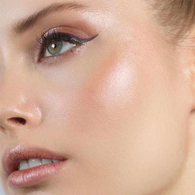 Heavens Hue Highlighter by Stila