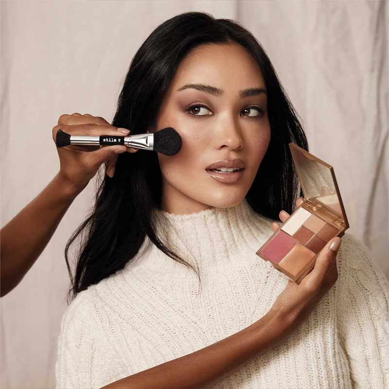 Sculpt & Glow All-in-One Contouring & Highlighting Palette by Stila